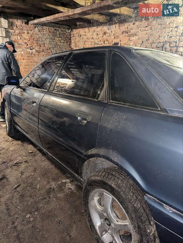 Седан Audi 80 1988 в Бару