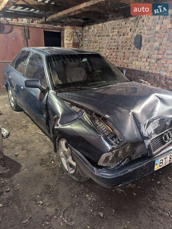 Седан Audi 80 1988 в Бару