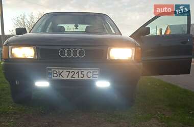 Седан Audi 80 1989 в Ровно