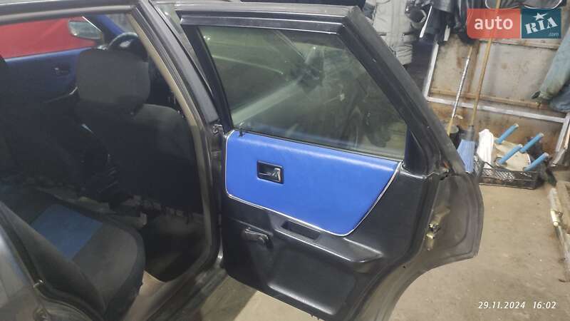 Седан Audi 80 1988 в Харькове