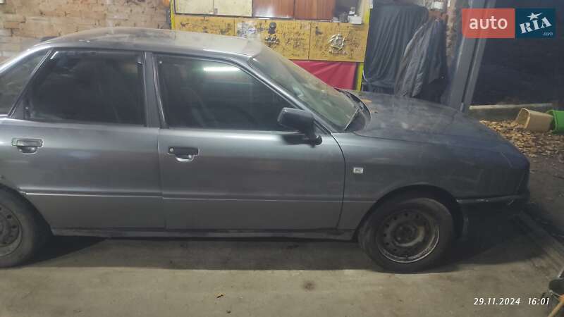 Седан Audi 80 1988 в Харькове