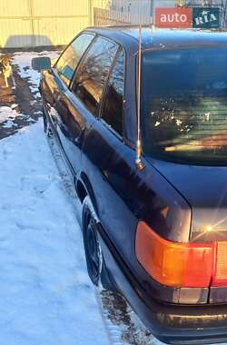 Седан Audi 80 1990 в 