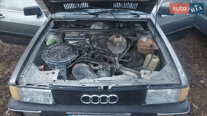 Седан Audi 80 1986 в Кам'янець-Подільському