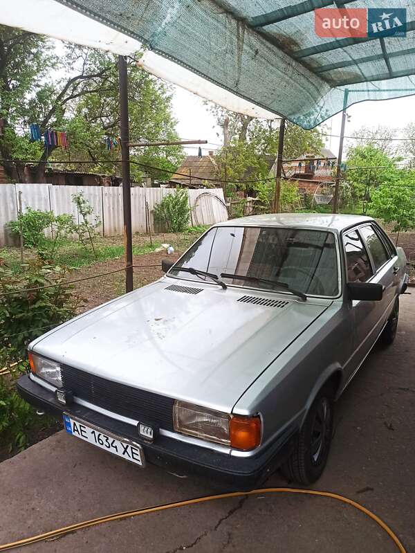 Седан Audi 80 1979 в Никополе
