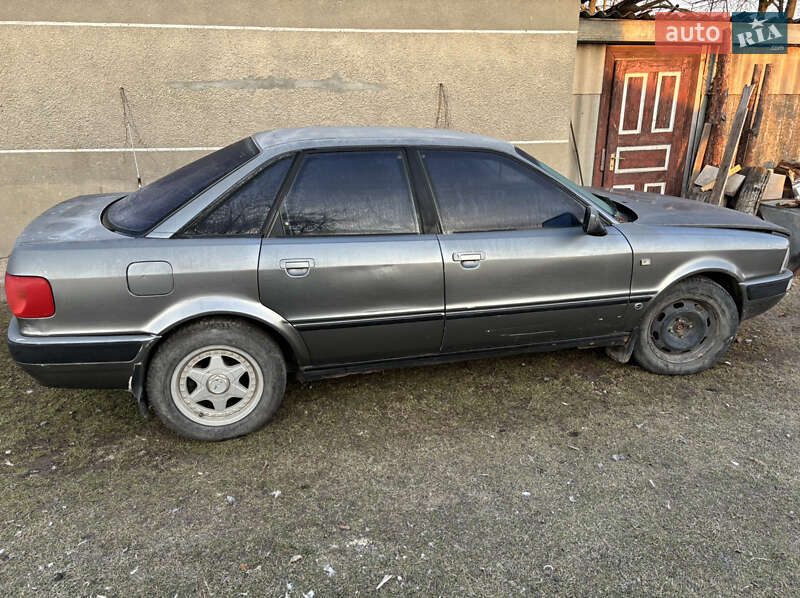 Седан Audi 80 1992 в Буську