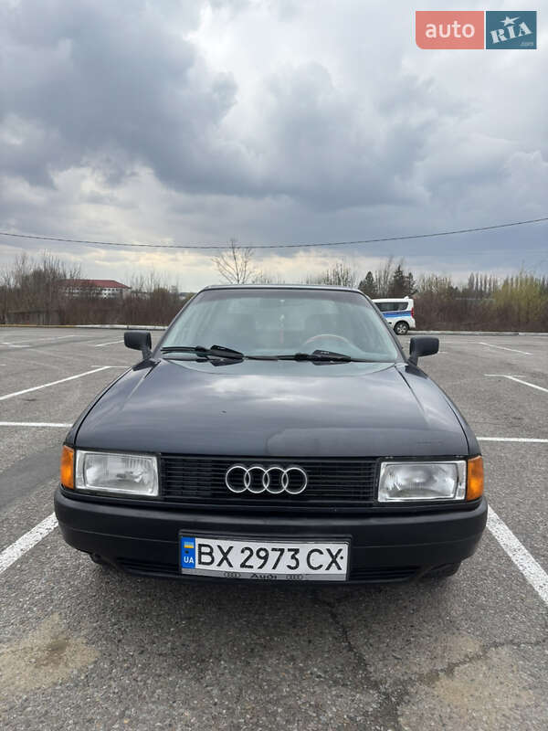 Седан Audi 80 1989 в Чернівцях