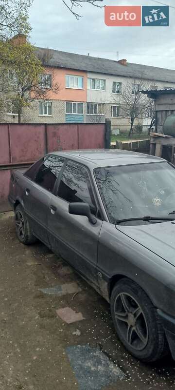 Седан Audi 80 1990 в 