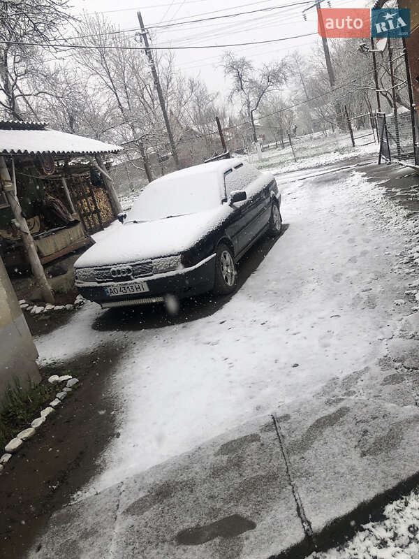 Седан Audi 80 1989 в Турьих Реметах