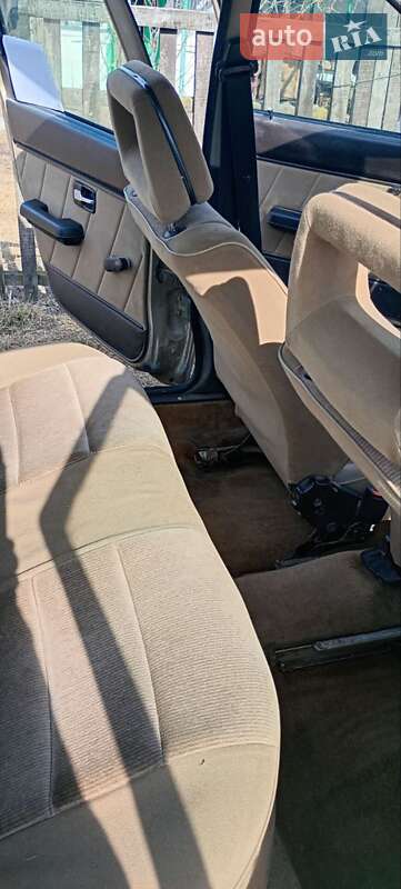 Седан Audi 80 1986 в Тараще фото 15 Седан Audi 80 1986 в Тараще