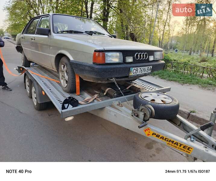 Седан Audi 80 1986 в 