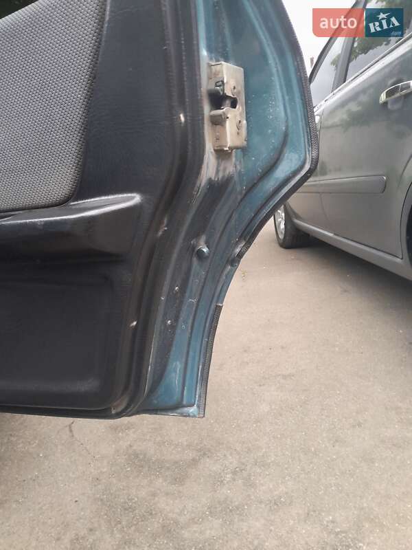 Седан Audi 80 1990 в Барановке