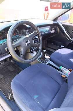 Седан Audi 80 1993 в 