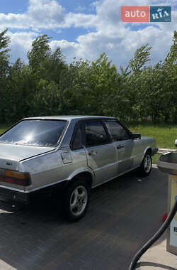 Седан Audi 80 1986 в 