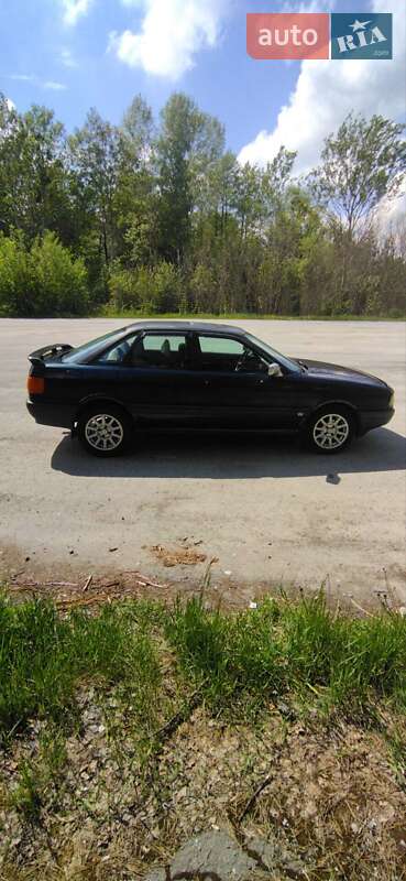 Седан Audi 80 1988 в Полонном