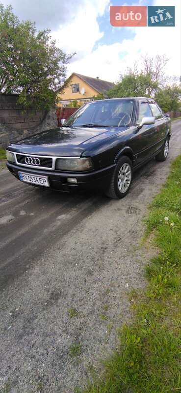 Седан Audi 80 1988 в Полонном