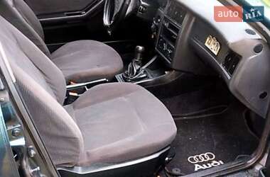 Седан Audi 80 1992 в 