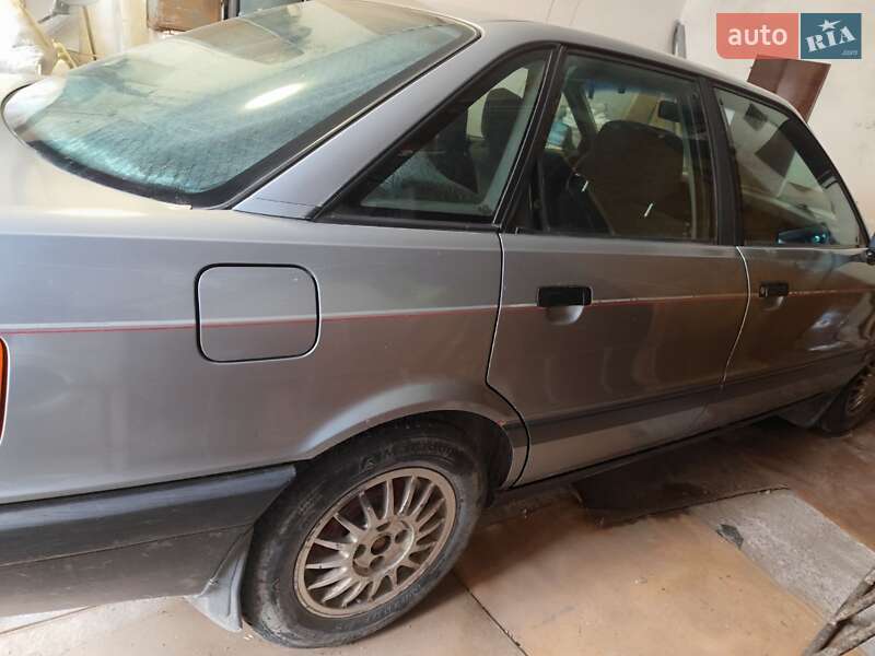 Седан Audi 80 1987 в Тернополе