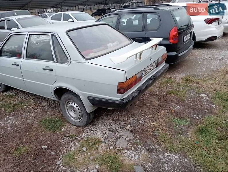Седан Audi 80 1979 в 
