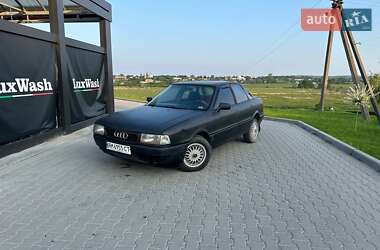 Седан Audi 80 1987 в Шумске