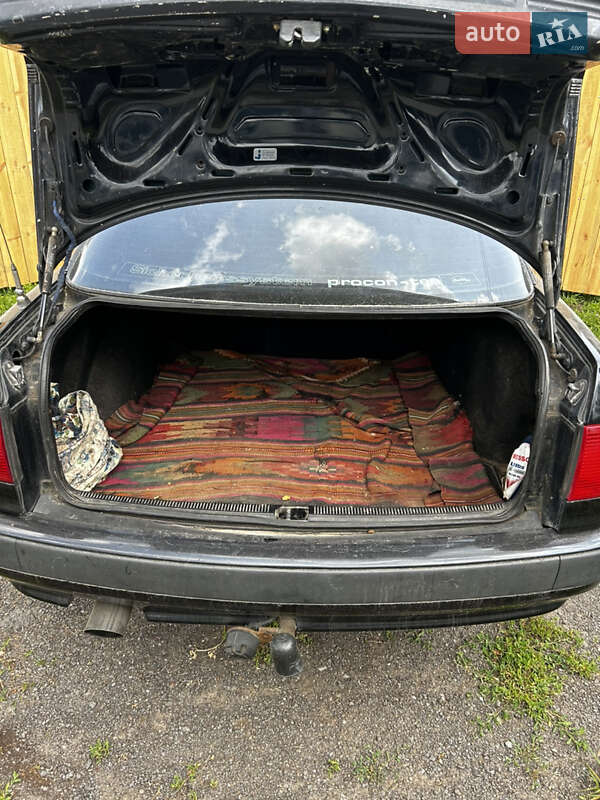 Седан Audi 80 1992 в Борисполі