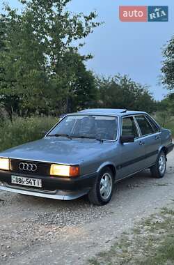 Седан Audi 80 1986 в Надвірній