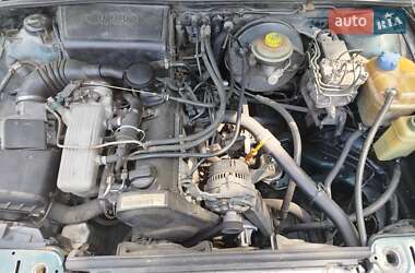 Седан Audi 80 1994 в 