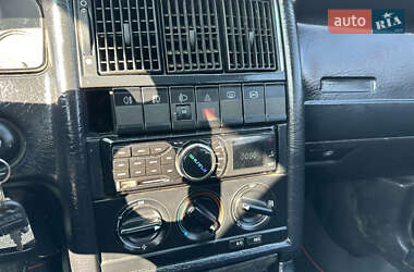 Седан Audi 80 1992 в 