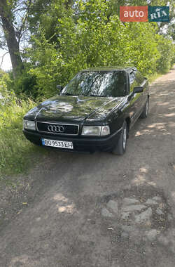 Седан Audi 80 1990 в 