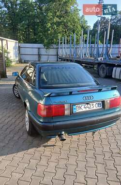 Седан Audi 80 1992 в Ківерцях