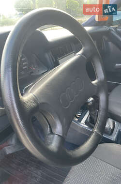 Седан Audi 80 1987 в 