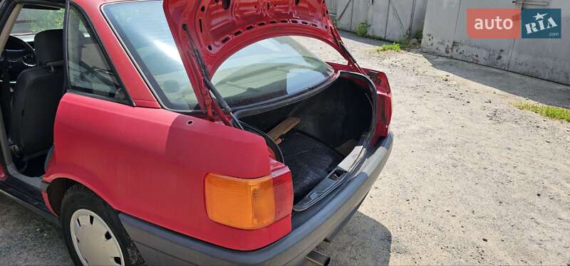 Седан Audi 80 1988 в Виннице