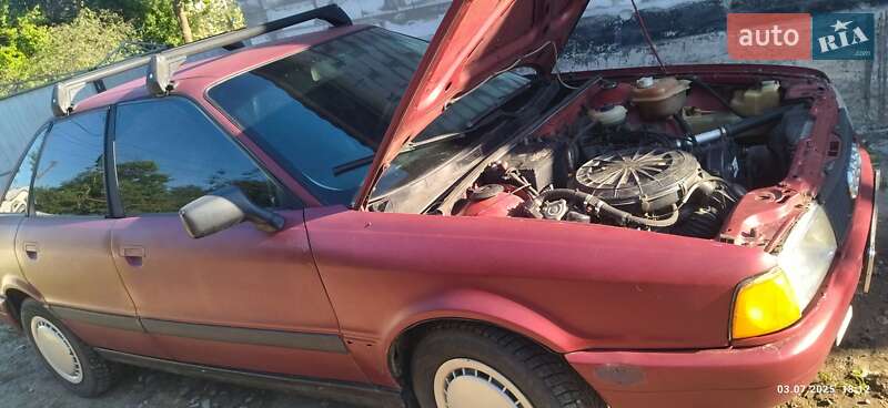Седан Audi 80 1986 в Миронівці