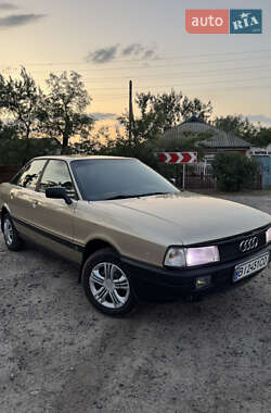 Седан Audi 80 1987 в Новых Санжарах