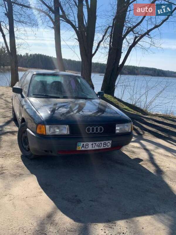 Седан Audi 80 1989 в Романове