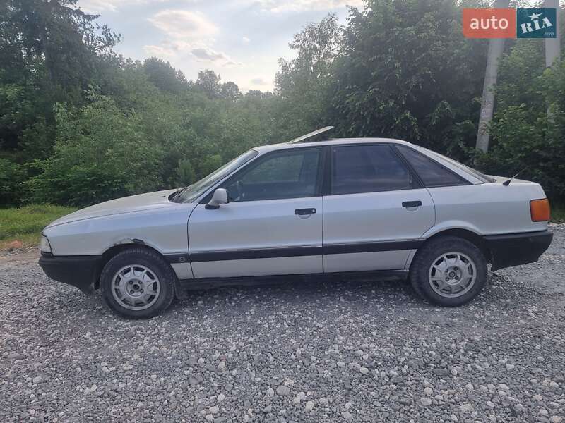 Седан Audi 80 1990 в 