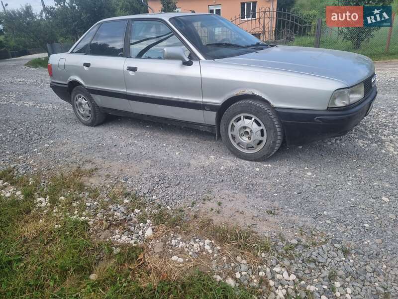 Седан Audi 80 1990 в Стебнику