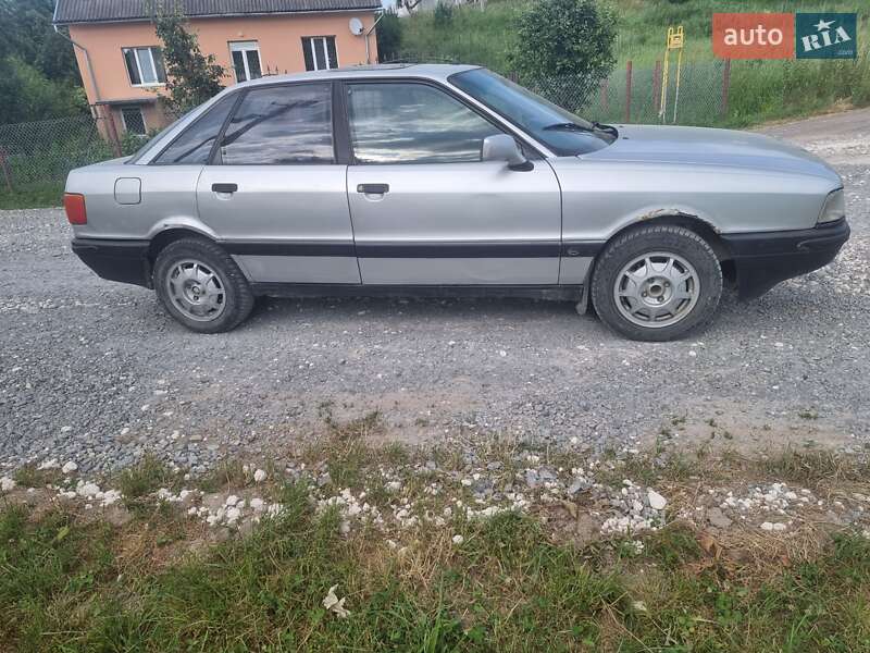 Седан Audi 80 1990 в Стебнику