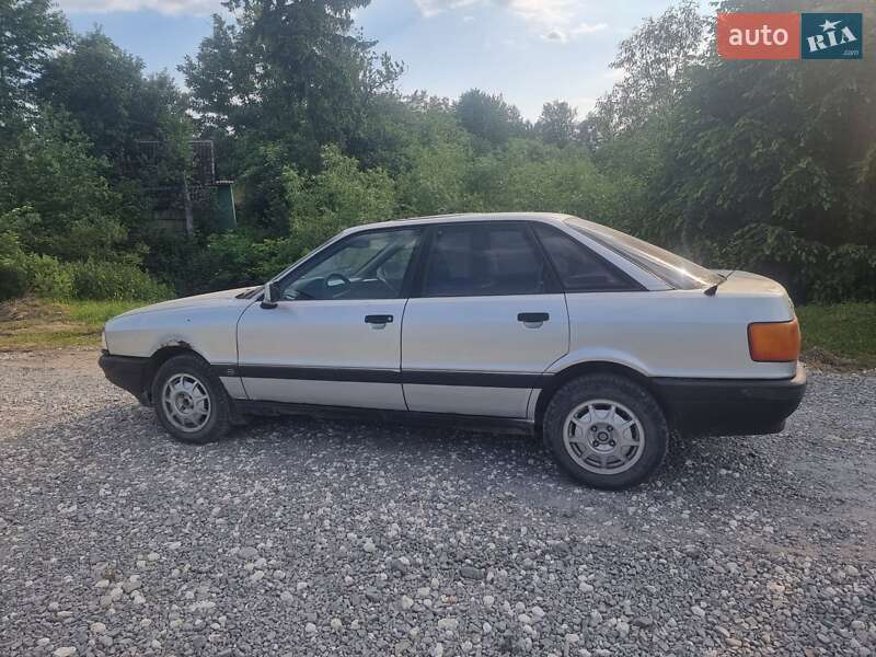 Седан Audi 80 1990 в Стебнику