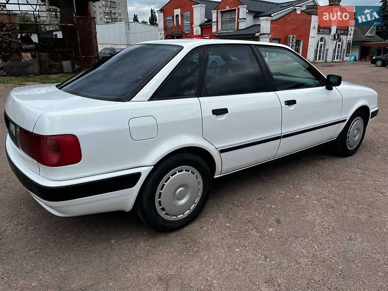Седан Audi 80 1992 в Чернигове