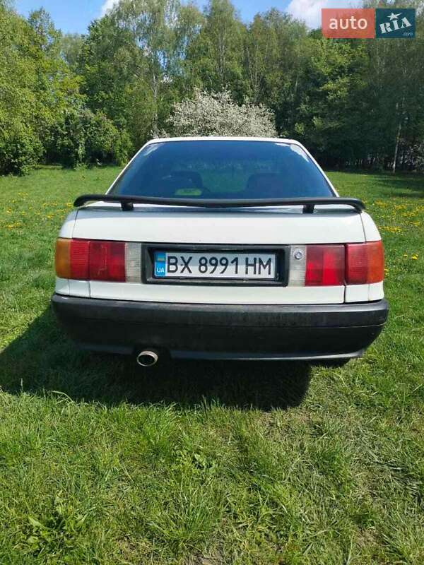 Седан Audi 80 1988 в Хмельницком