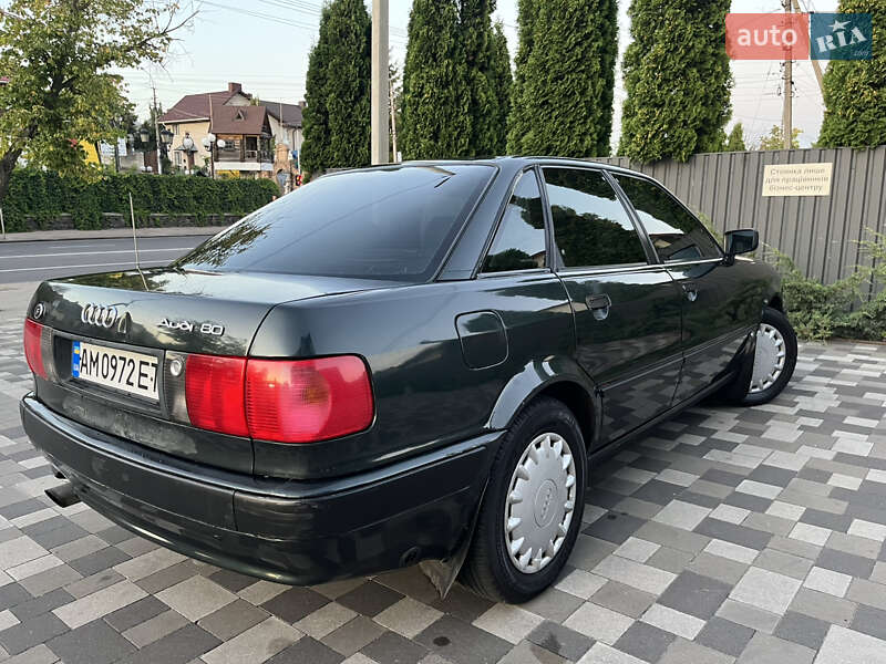 Седан Audi 80 1992 в Ровно