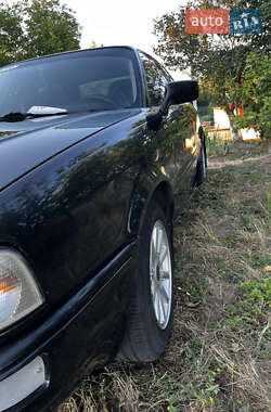 Седан Audi 80 1992 в 
