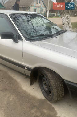 Седан Audi 80 1988 в  фото 3 Седан Audi 80 1988 в