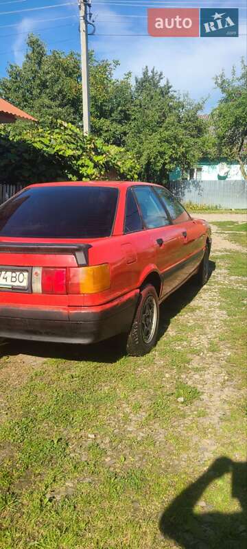 Седан Audi 80 1989 в Вижниці