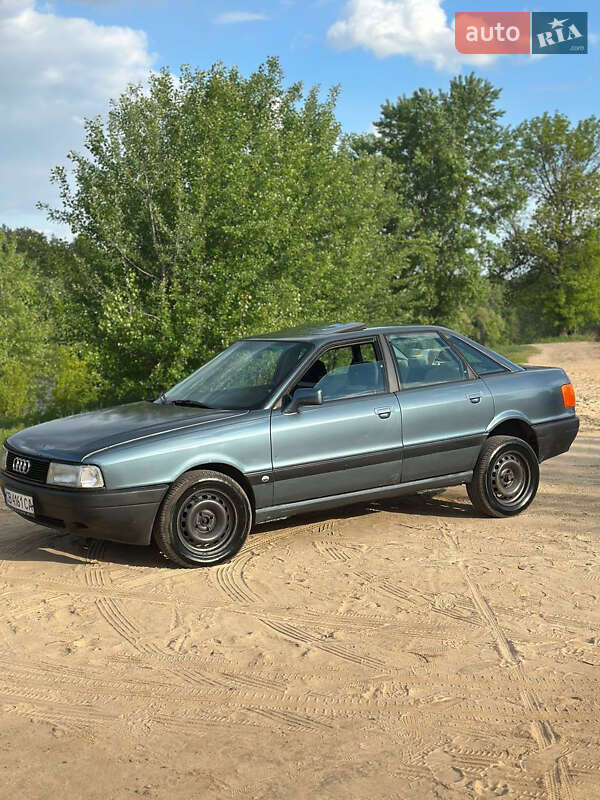 Седан Audi 80 1987 в Чернигове фото 2 Седан Audi 80 1987 в Чернигове