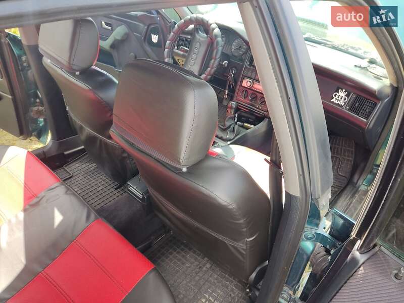 Седан Audi 80 1993 в Решетиловке