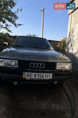 Седан Audi 80 1987 в Днепре
