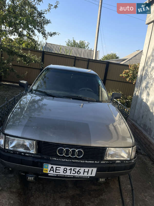 Седан Audi 80 1987 в Днепре
