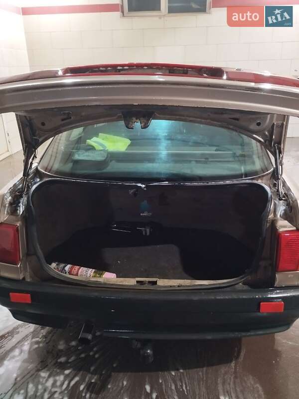 Седан Audi 80 1988 в Дружбе фото 2 Седан Audi 80 1988 в Дружбе