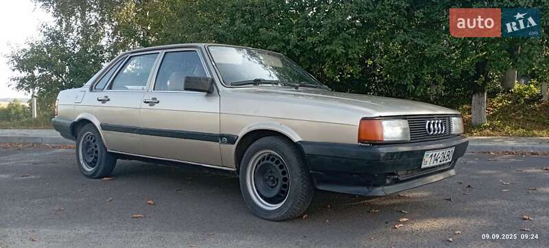 Седан Audi 80 1986 в Луцьку